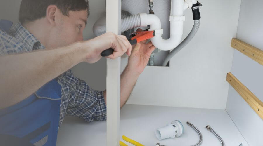 Professional Tankless Water Heater Installation in Lasara, TX